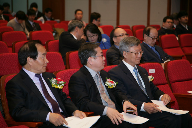 (140417) 자원공학회 춘계학술행사 MOU_005.JPG