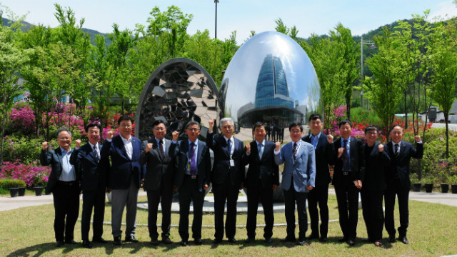 코로나-19 관련 광업계 경제위기 극복대책 지원방안 협의 사진 2.jpg