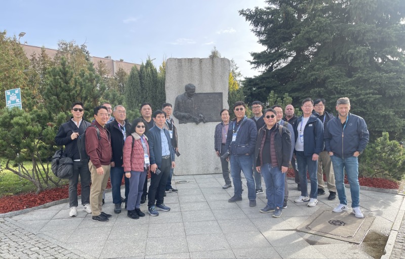 폴란드 단체사진_1.jpg