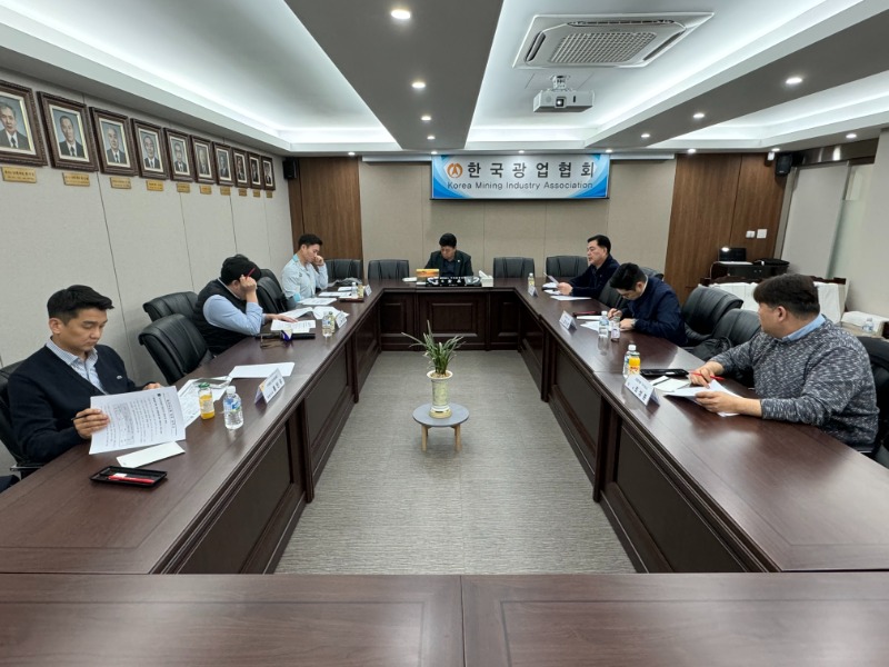 0326_차세대 CEO 간담회 사진_10.jpg