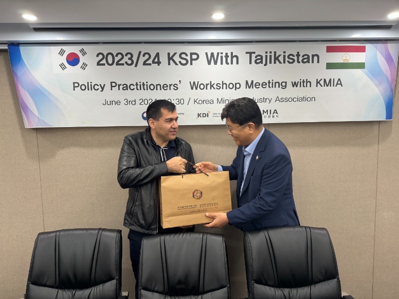 0603_타지키스탄 정책실무자연수단 방문_24.jpg